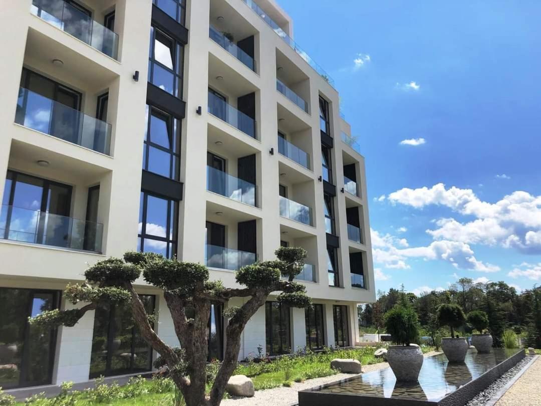 Allure Varna *