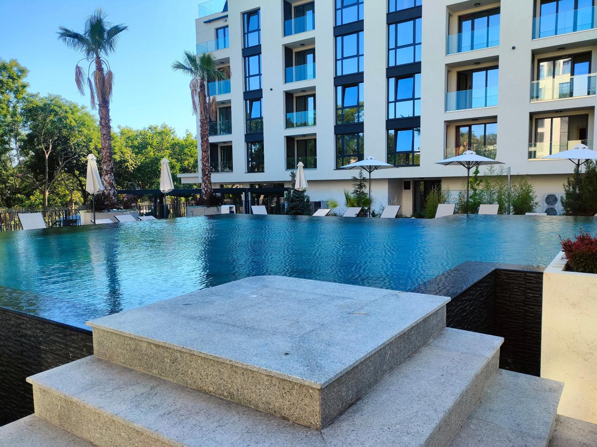 Allure Varna